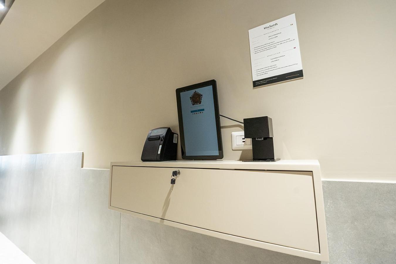 Mia Suites Porto Неаполь Экстерьер фото